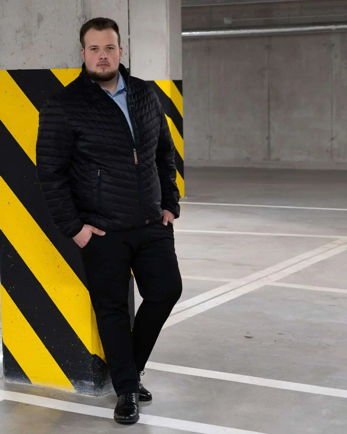 Duża męska kurtka całoroczna lekka Redpoint Walker czarna