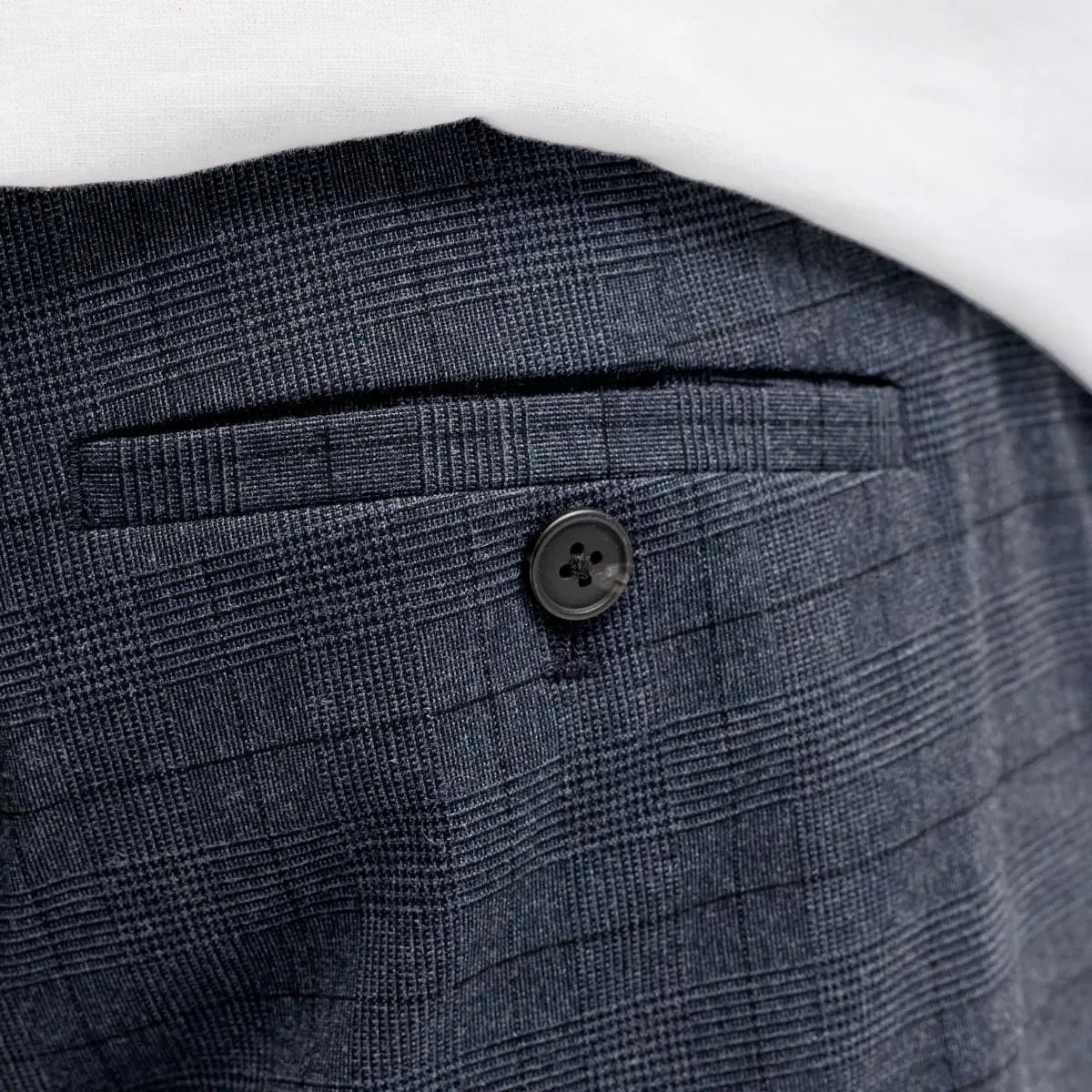 Duże męskie eleganckie spodnie w kratę Jack &amp; Jones 12287547 granatowe