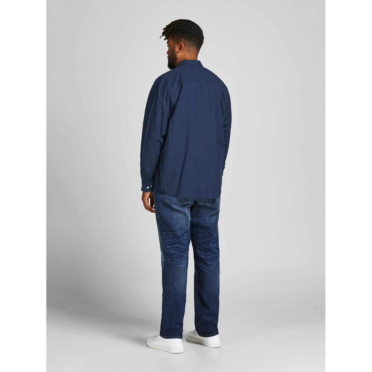Duża koszula męska z długim rękawem gładka Jack &amp; Jones 12190444 granatowa