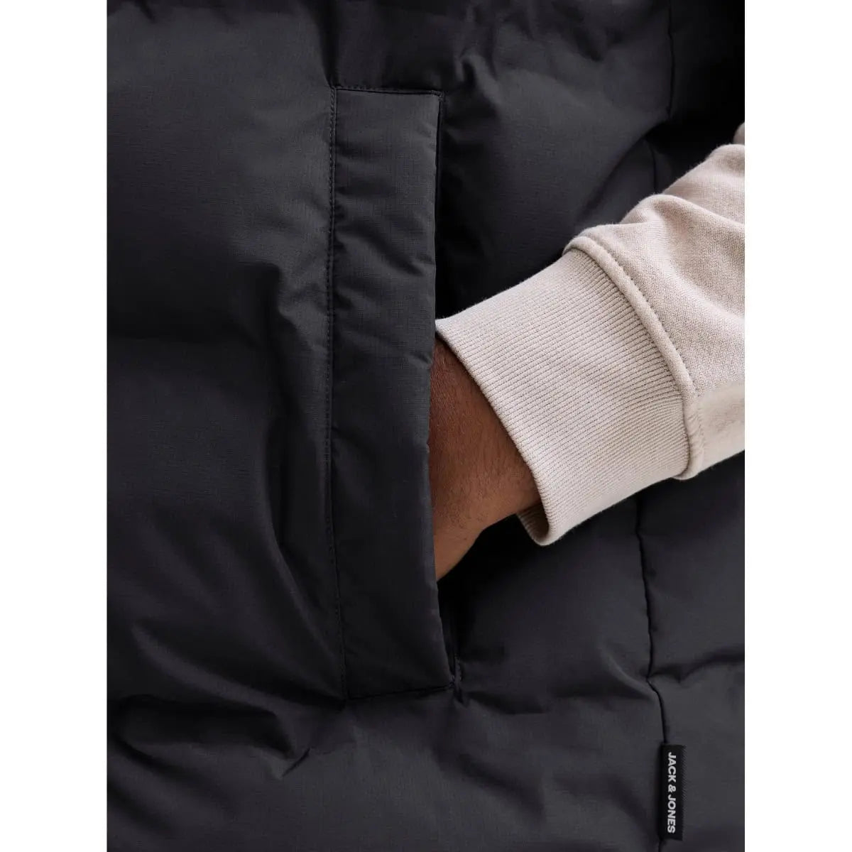Duży męski bezrękawnik pikowany kamizelka ze stójką Jack &amp; Jones 12279427 czarna