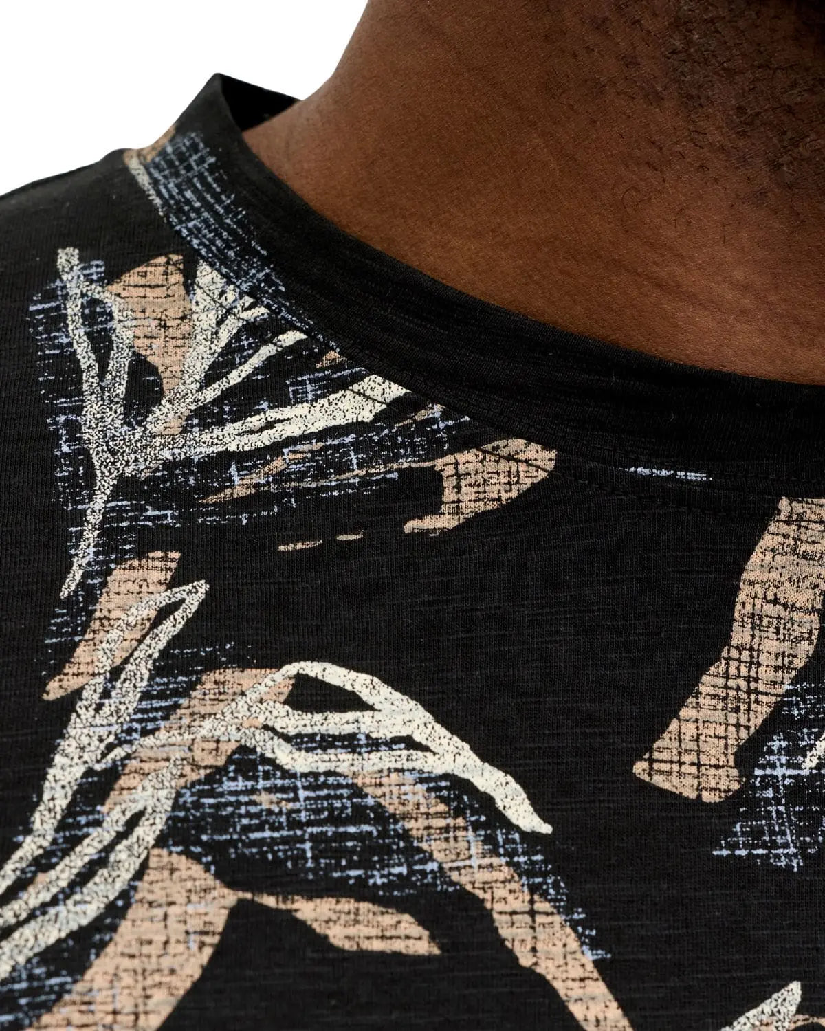 Duża męska wzorzysta koszulka t-shirt Jack &amp; Jones 12297267 czarny